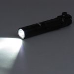 2-in-1-pepper-spray-fakos-750-lumens-pl-14-01-us-sabre